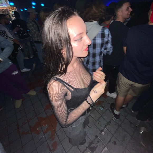 Meet your Posher, Alexis <3 - Picture 10 of 14